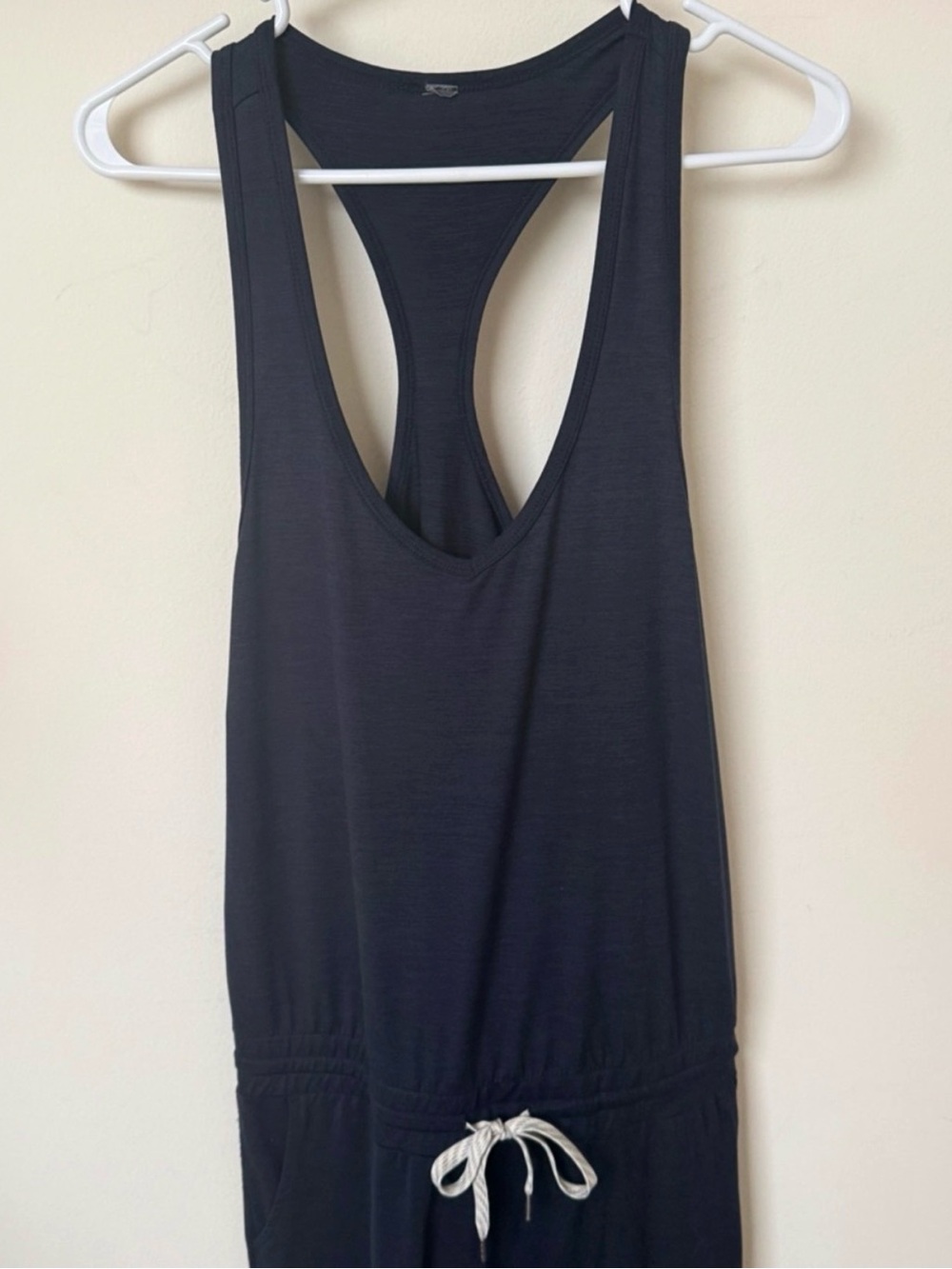 Vuori Lux Racerback Jumpsuit Navy Size M - Picture 3 of 9